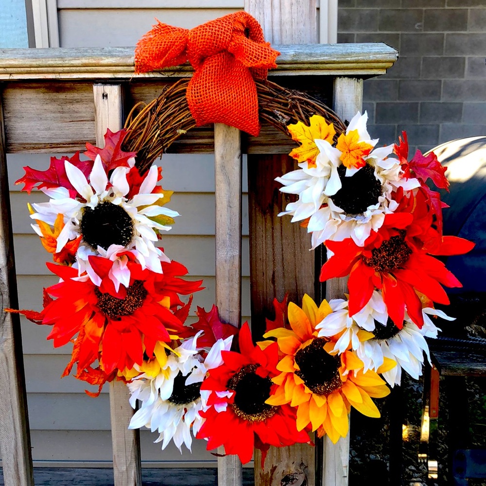 Holiday wreath